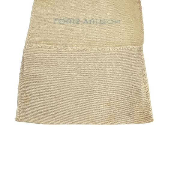 LOUIS VUITTON Chain Strap in Gold - Picture 10 of 13